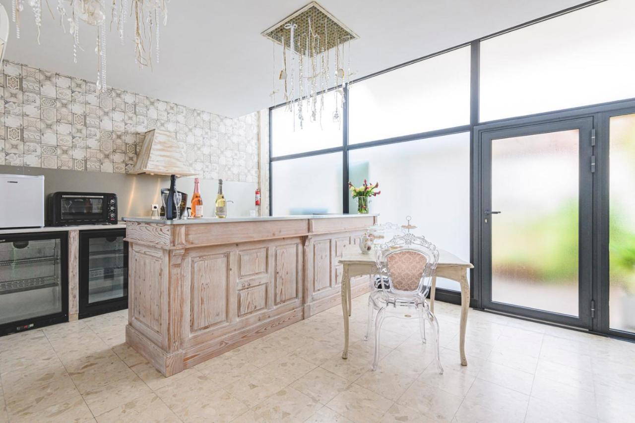 La Dolce Vita A Épernay Esterno foto